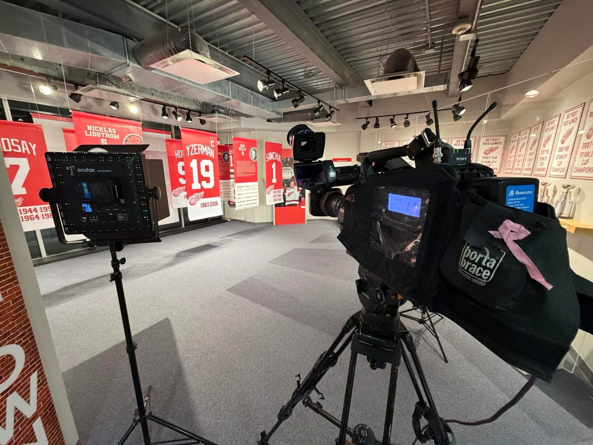 Red Wings broadcast set
